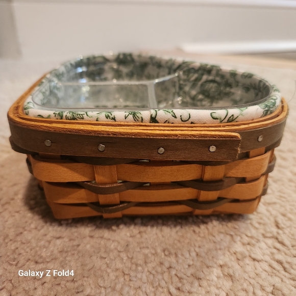 Longaberger 2000/2001 Century Calebration Heart Basket Set of 2 - Picture 2 of 7